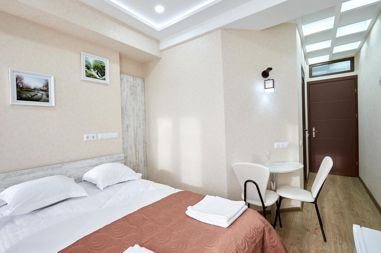 Guest Hotel Tbiliszi Kültér fotó